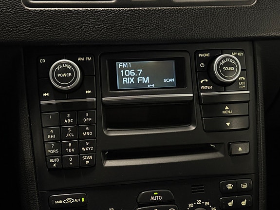 Volvo XC90 20 of 28