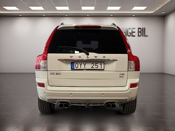 Volvo XC90 4 of 28