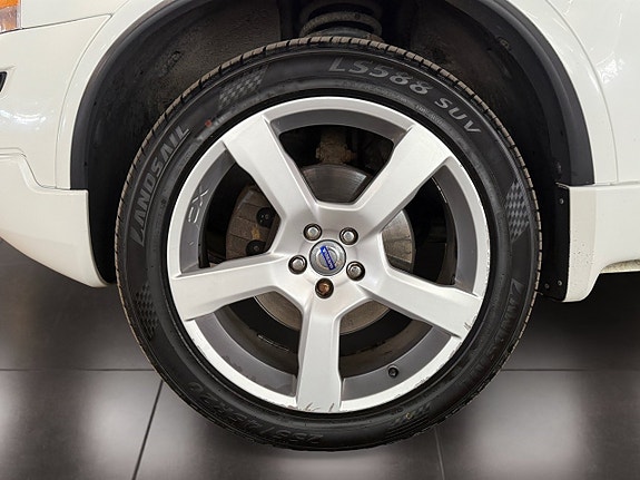 Volvo XC90 28 of 28