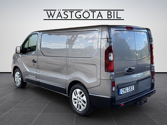 Renault Trafic 4 of 17