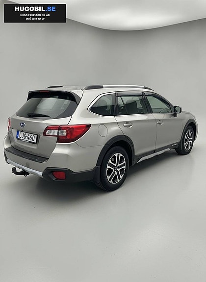 Subaru Outback 3 of 9