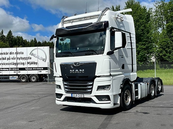 MAN TGX 28.580 6x2 BL 2 of 11