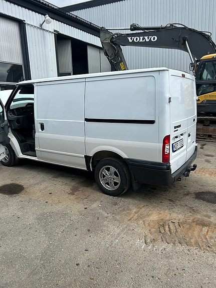 Ford Transit 8 of 8