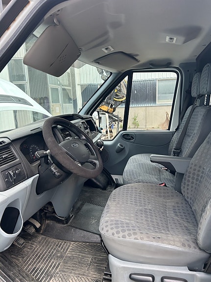 Ford Transit 5 of 8