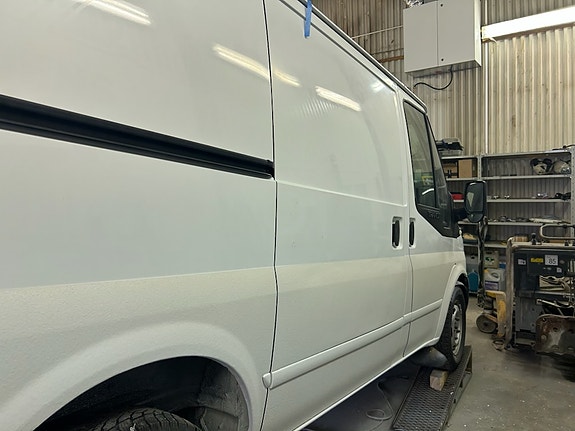 Ford Transit 3 of 8