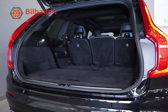 Volvo XC90 20 of 30