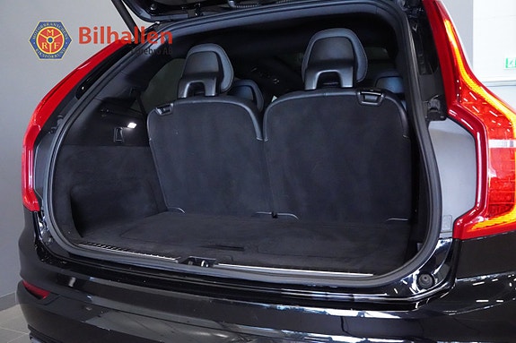 Volvo XC90 18 of 30