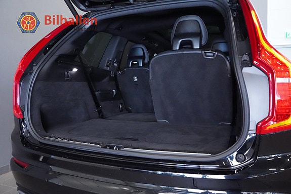 Volvo XC90 19 of 30