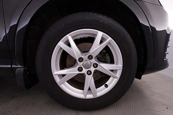 Audi Q3 14 of 23