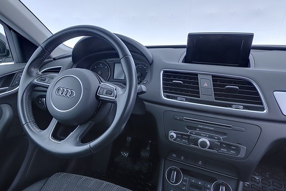 Audi Q3 8 of 23