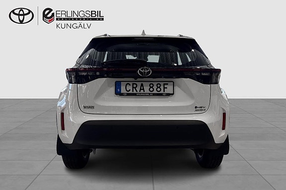 Toyota Yaris Cross 4 of 11