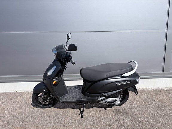 Suzuki UK125 Address 5 of 6