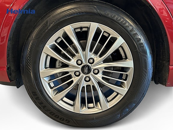 Ford Kuga 12 of 12
