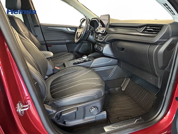 Ford Kuga 9 of 12