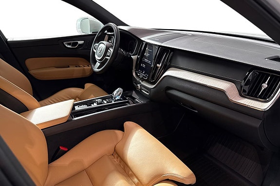 Volvo XC60 7 of 22