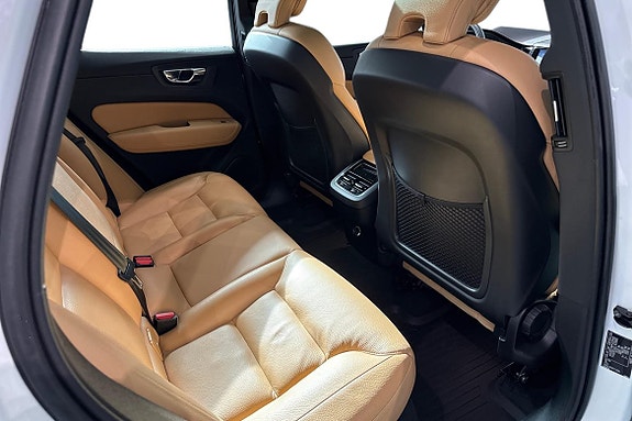 Volvo XC60 9 of 22