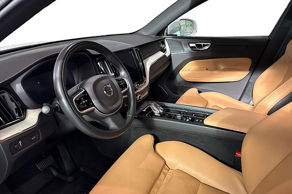 Volvo XC60 14 of 22