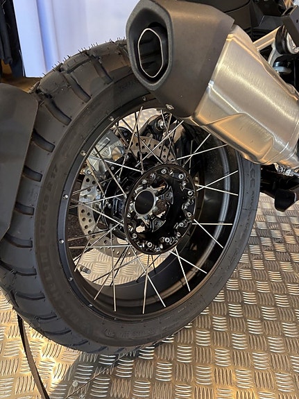 BMW R 1300 GS 11 of 14