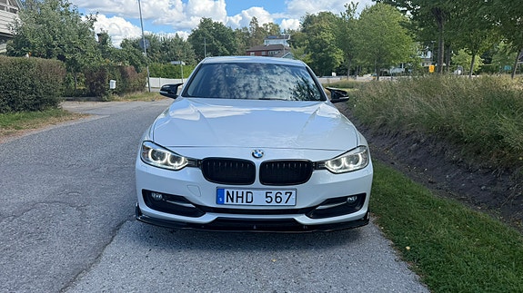 BMW 320d 3 of 10