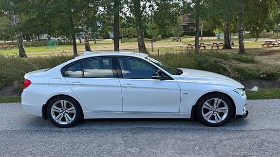 BMW 320d 4 of 10