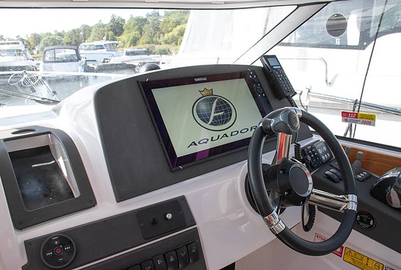 AQUADOR 28 HT | Diesel V6 | 7995/m 6 of 12