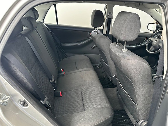 Toyota Corolla 16 of 19