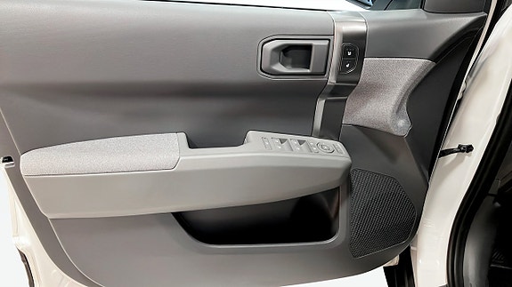 Kia EV3 11 of 12