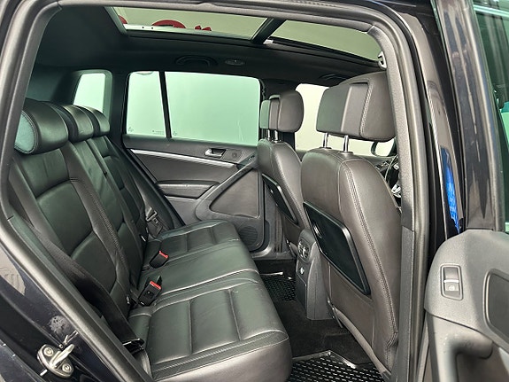 Volkswagen Tiguan 16 of 22