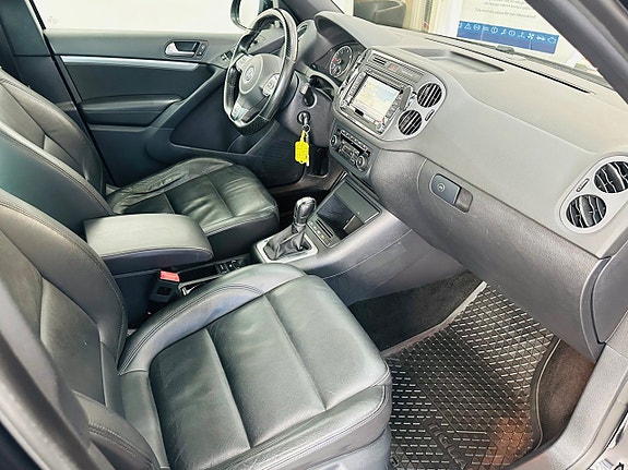 Volkswagen Tiguan 15 of 22