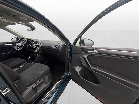 Volkswagen Tiguan 17 of 30