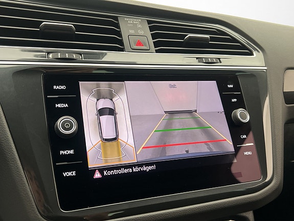 Volkswagen Tiguan 26 of 30