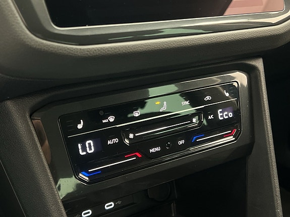Volkswagen Tiguan 27 of 30