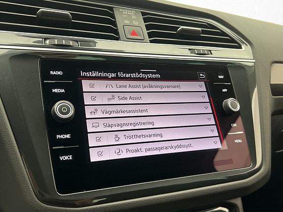 Volkswagen Tiguan 25 of 30