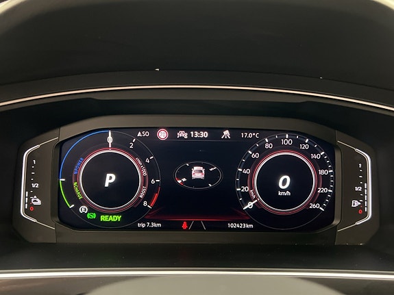Volkswagen Tiguan 19 of 30