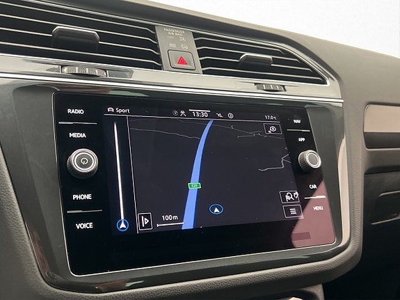 Volkswagen Tiguan 22 of 30