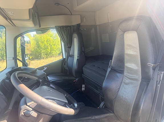 Volvo FH 84 TR 6 of 11