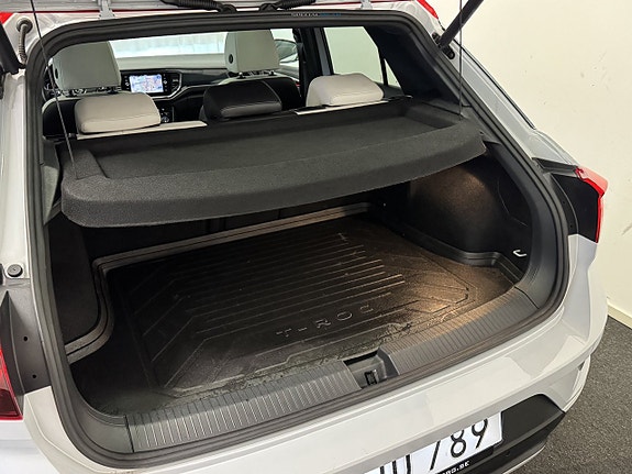 Volkswagen T-Roc 14 of 26