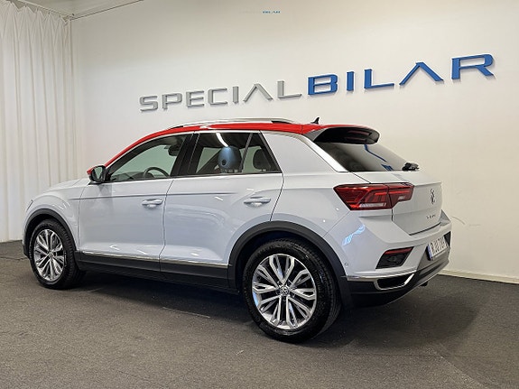 Volkswagen T-Roc 3 of 26