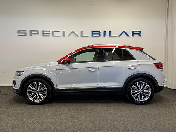 Volkswagen T-Roc 2 of 26