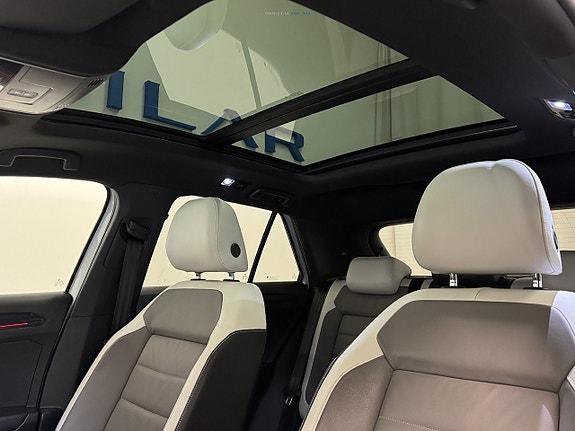 Volkswagen T-Roc 7 of 26