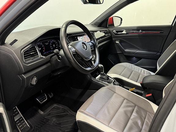Volkswagen T-Roc 4 of 26
