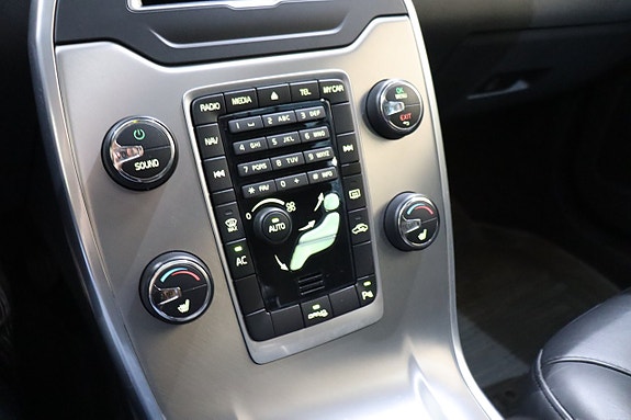 Volvo V70 25 of 29