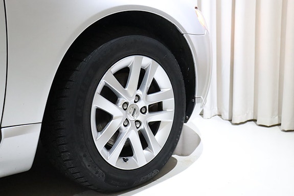 Volvo V70 13 of 29