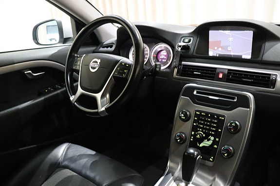 Volvo V70 21 of 29