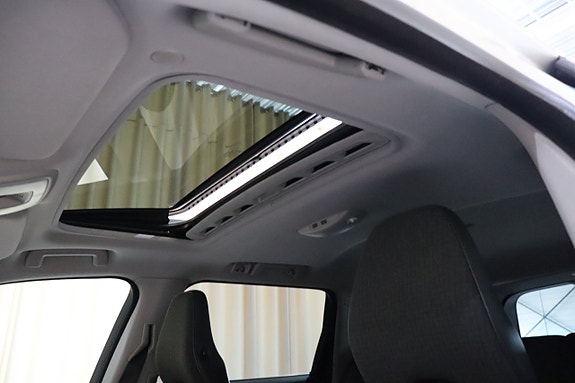 Volvo V70 17 of 29