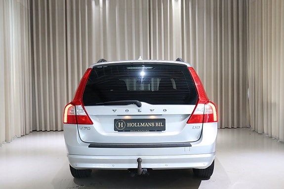 Volvo V70 10 of 29