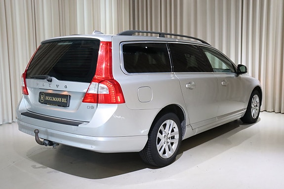 Volvo V70 11 of 29