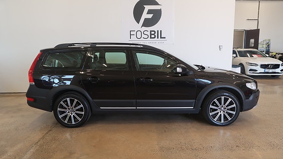 Volvo XC70 3 of 22