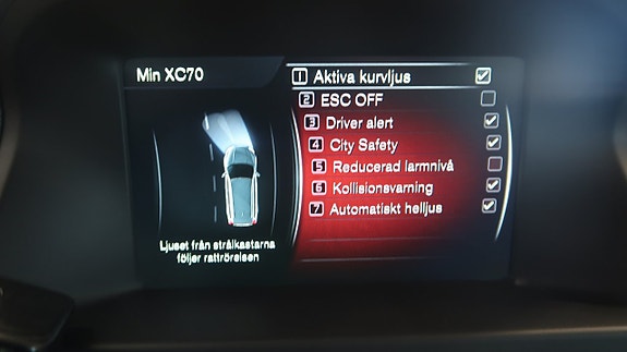 Volvo XC70 18 of 22
