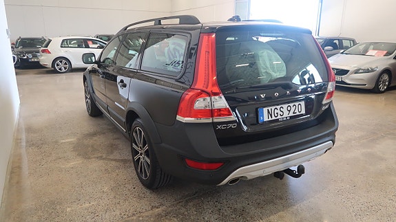 Volvo XC70 6 of 22